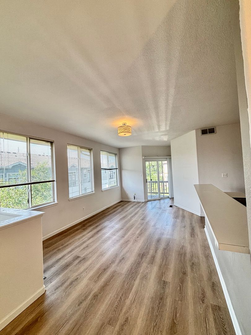 Lakewood Condo: 10640 West 12th Ln #D