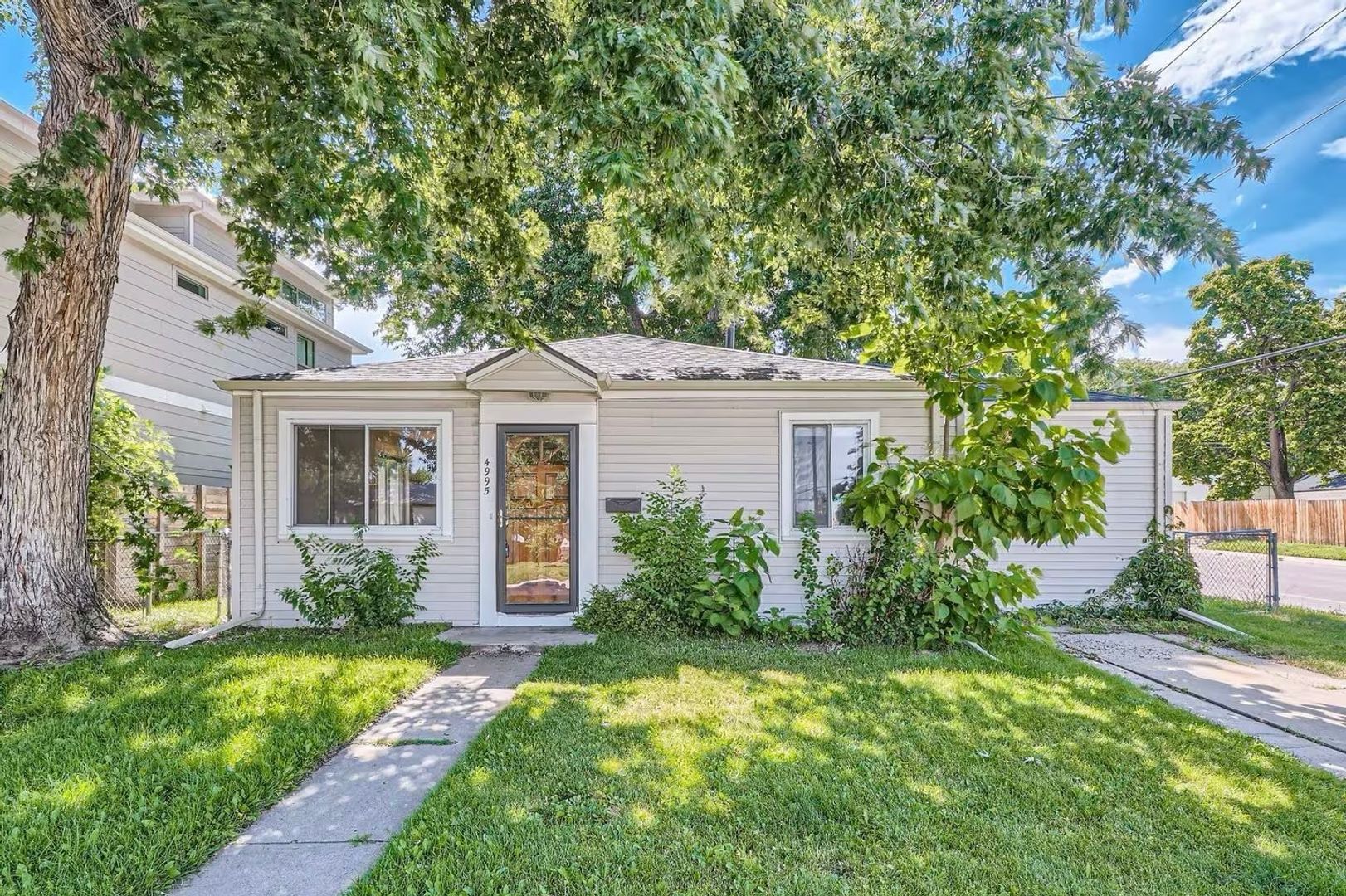 Denver House: 4995 Vallejo Street