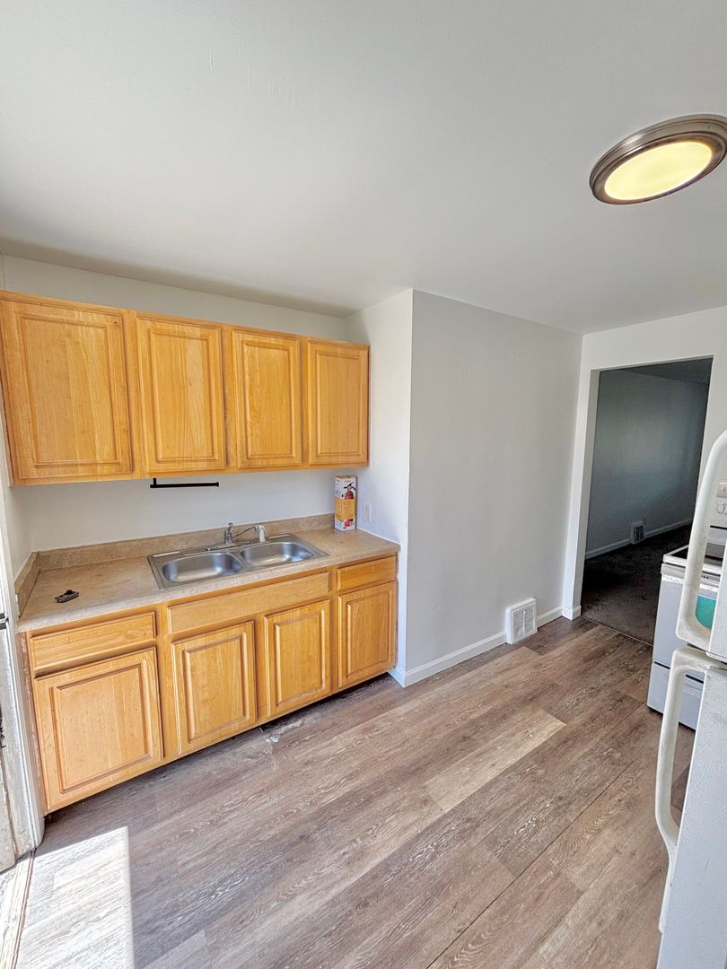 Aurora Apartment: 1159-1181 Akron Street