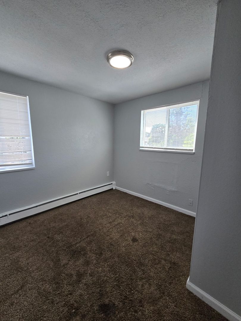 1666 Clinton St 5 of 9