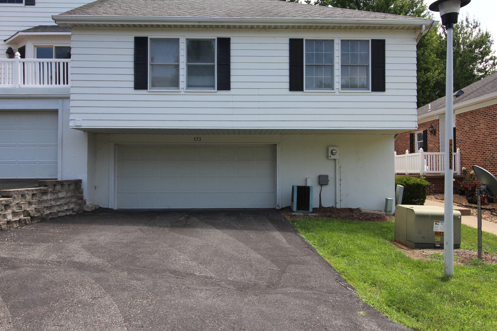 Washington House: 173 Carriage Court