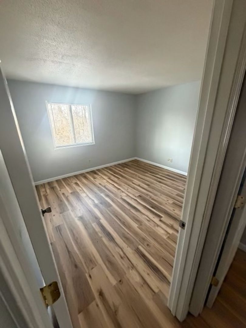 Washington House: 17 Southwinds Circle - #10