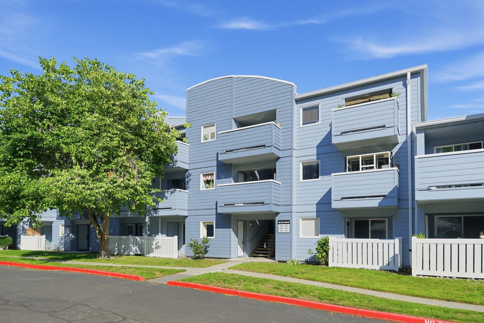 Hillsboro Condo: 6048 SE Drake St #114