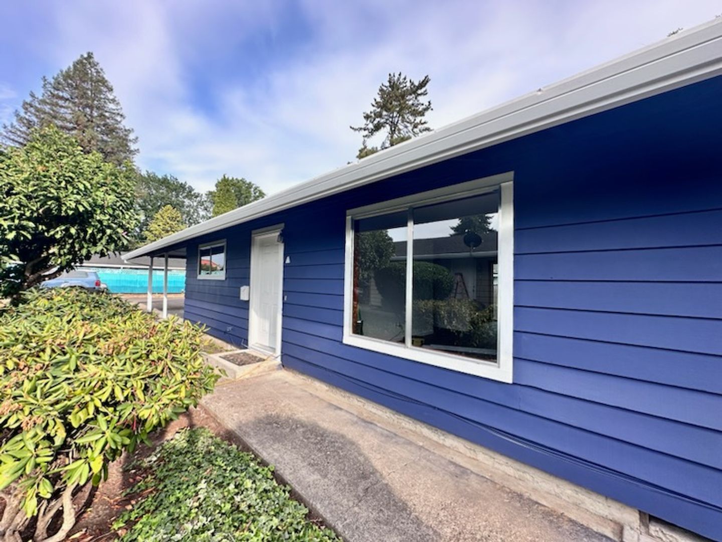 Hillsboro House: 438 SE 11th Ave #A