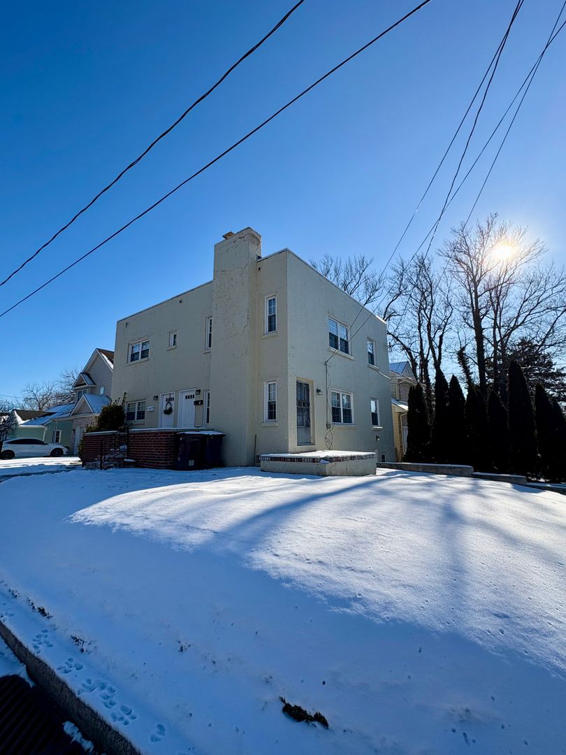 Wilmington House: 418 N Ogle Ave