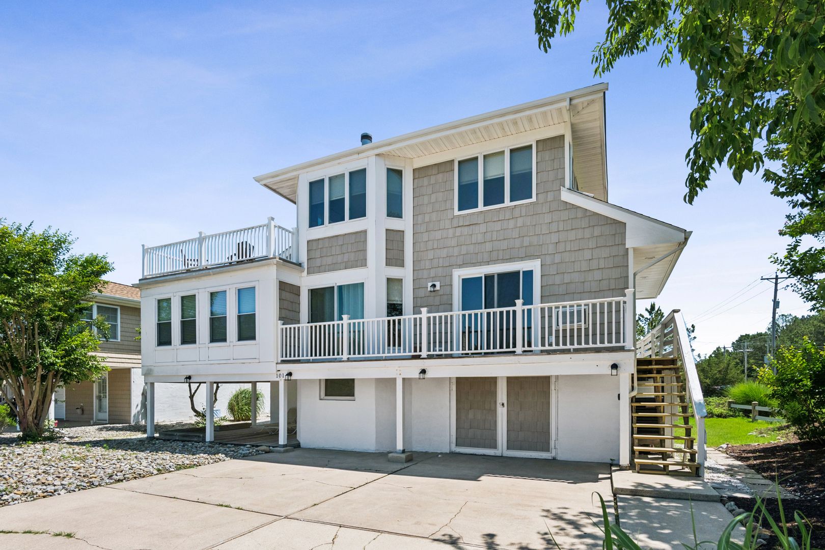 101 W Cape Shores Dr