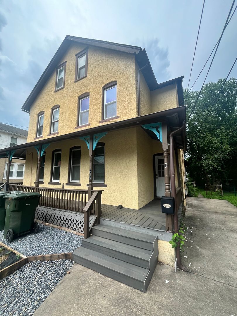 Welcome to 30 Prospect Ave!