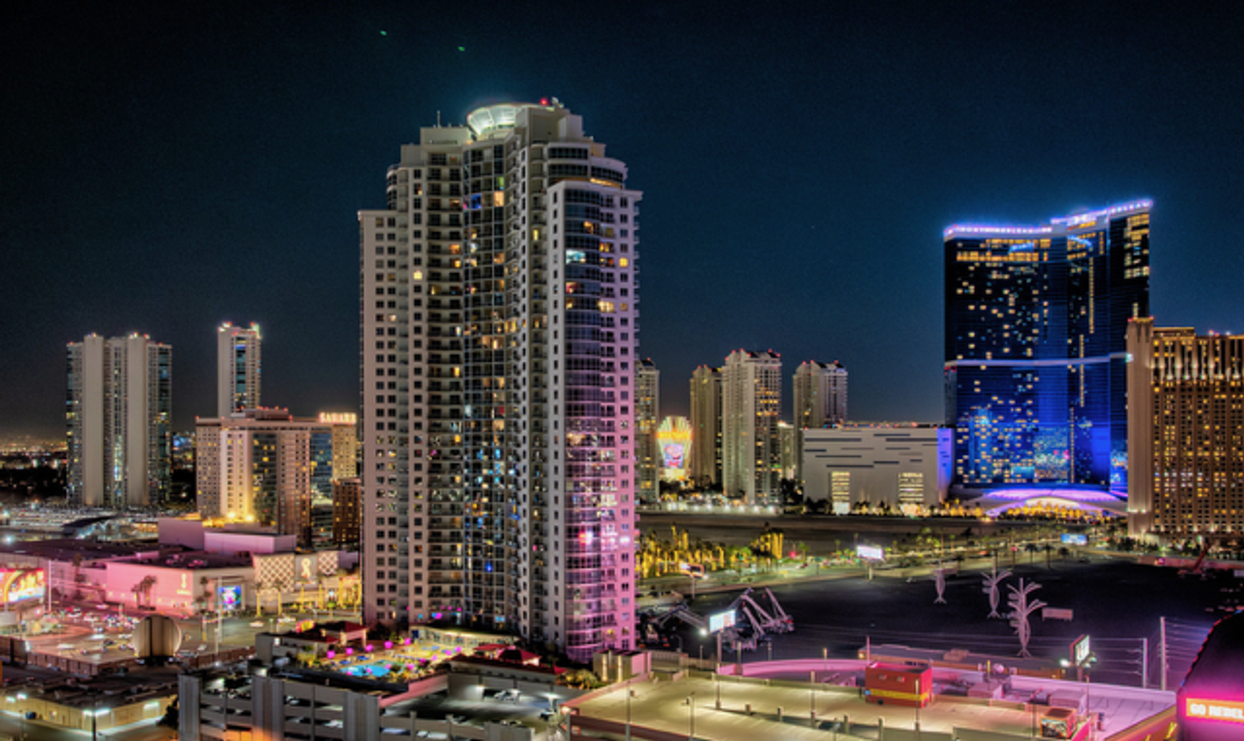 Las Vegas Condo: 200 W. Sahara Avenue