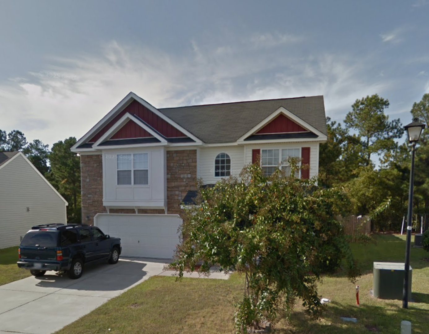 Columbia House: 433 Dukes Hill Rd.