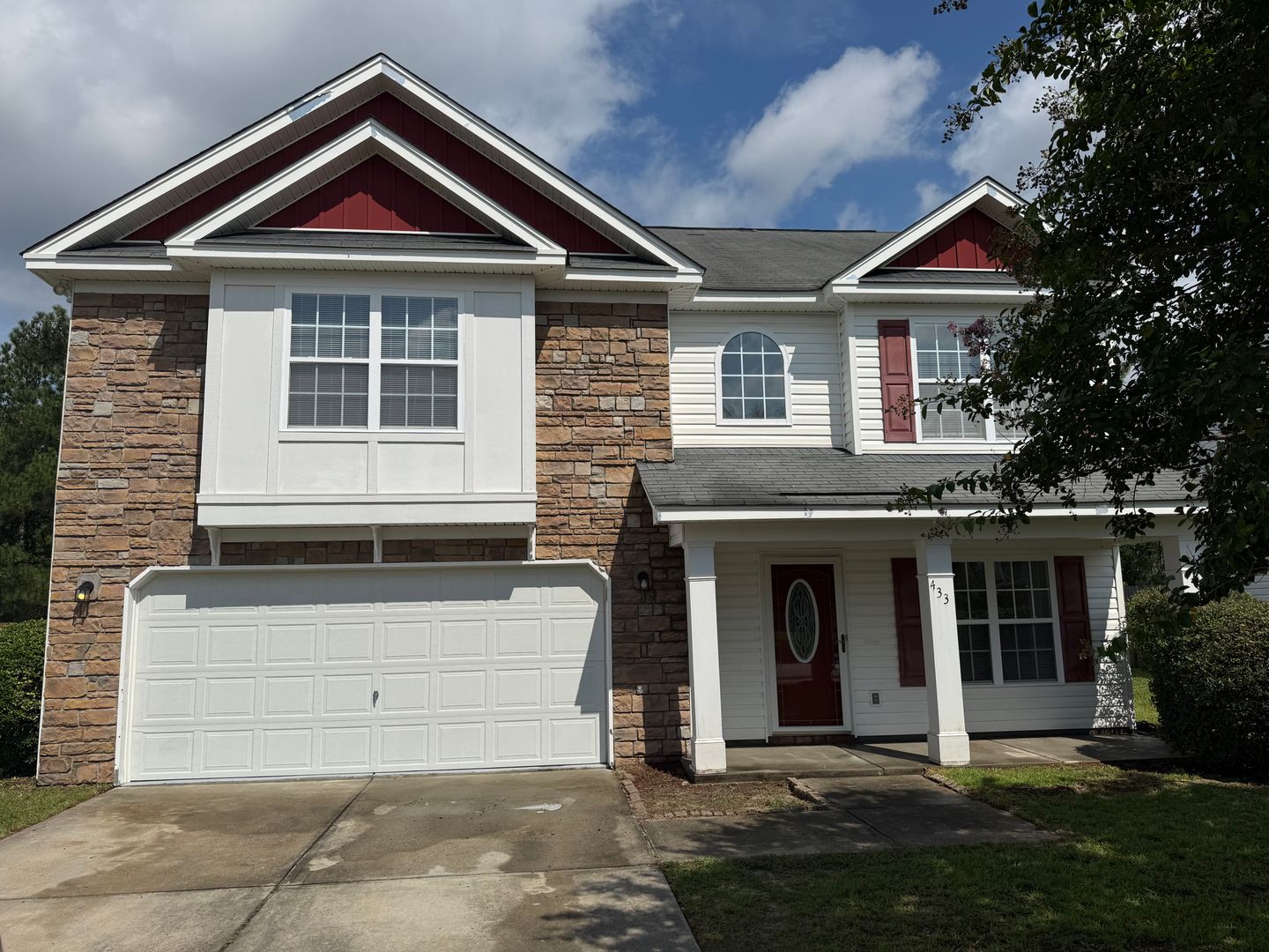 Columbia House: 433 Dukes Hill Rd.