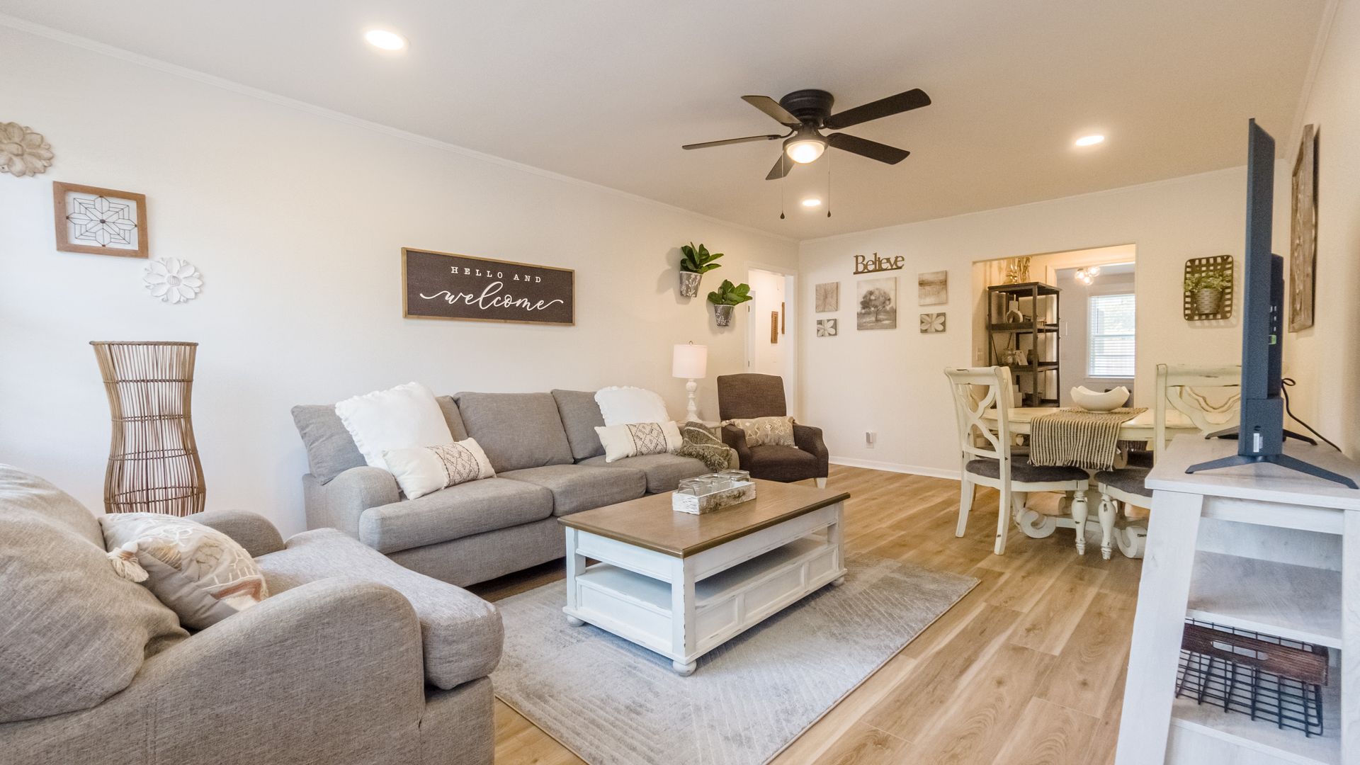 Columbia Multiplex: 1421 Colin Kelly Dr.