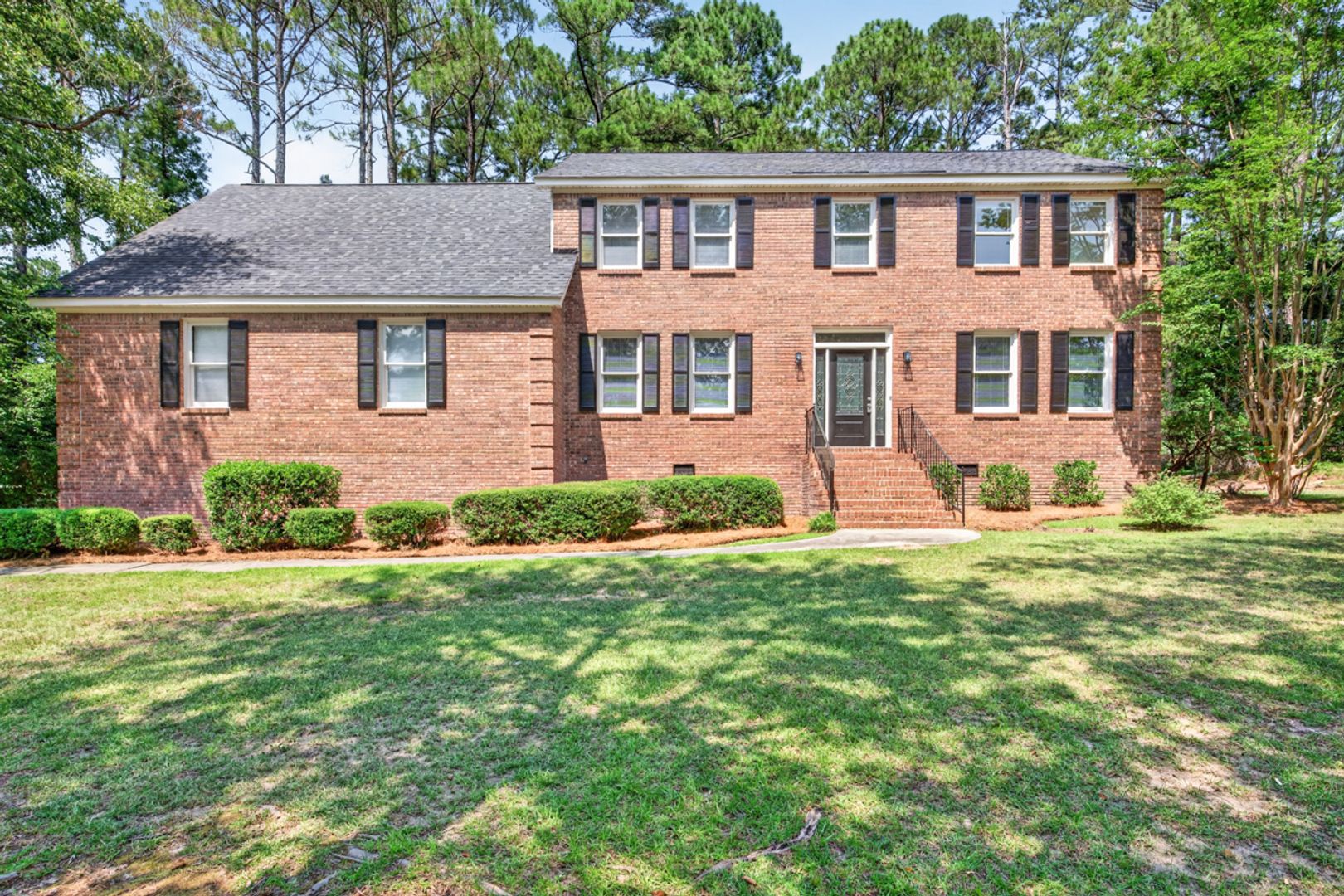 Columbia House: 2027 Riding Ridge Rd.