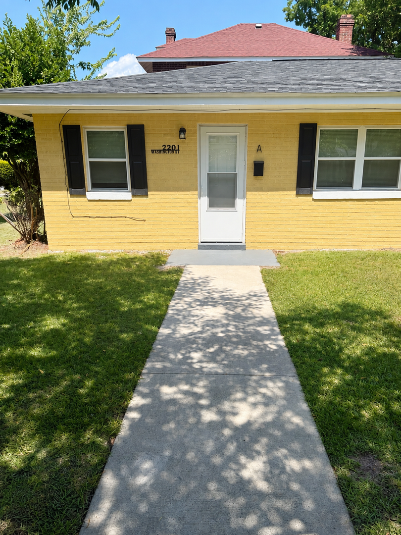 Columbia Multiplex: 2201 Washington St.  - Unit A