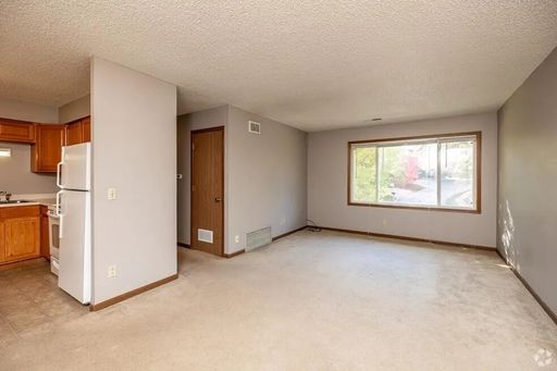 2 bed, 1 bath, garden level unit available 09/15/2026 – photo 1