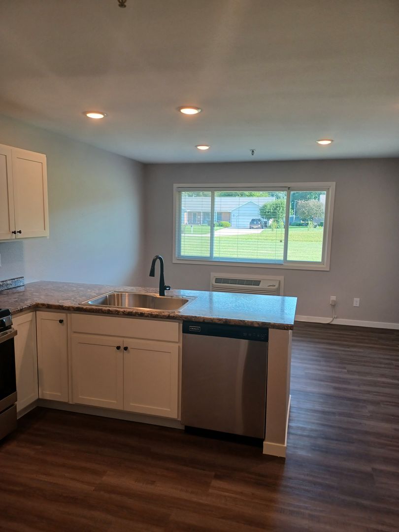 Milford Apartment: 505 W. Fourth Street