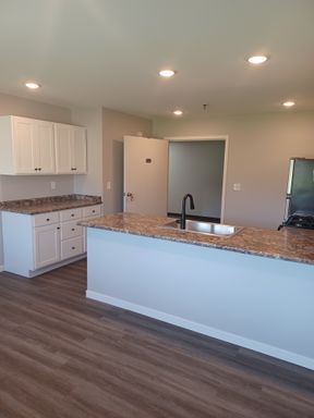 505 W. Fourth Street - Apt. 11