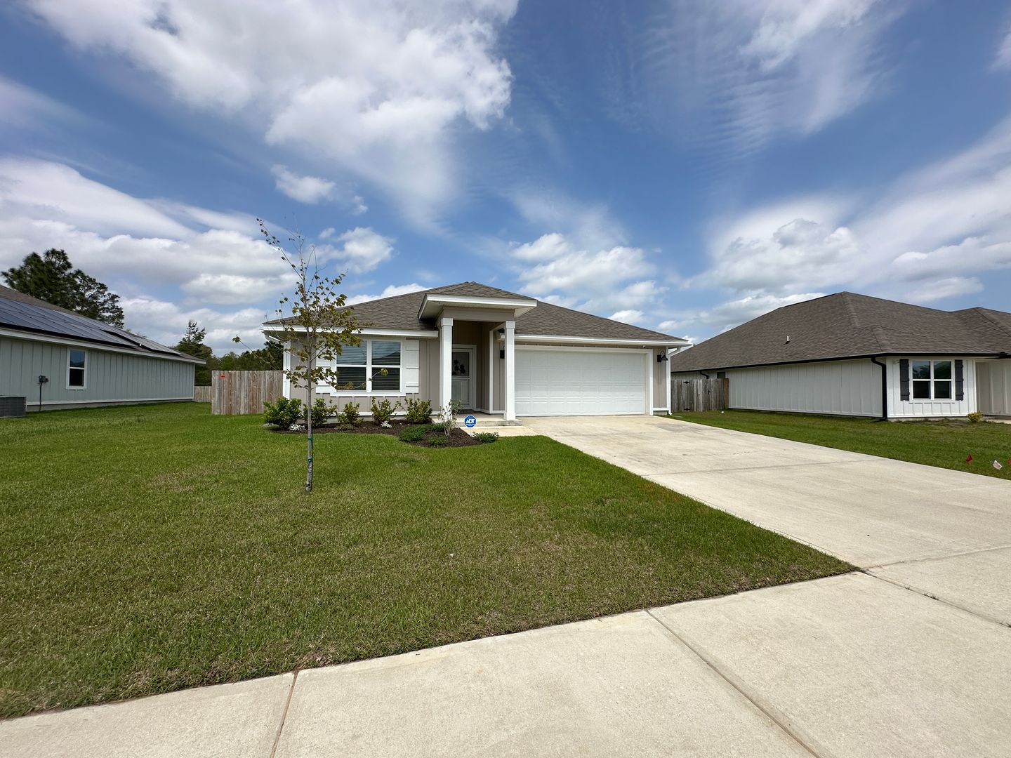 Crestview House: 828 Otto Loop