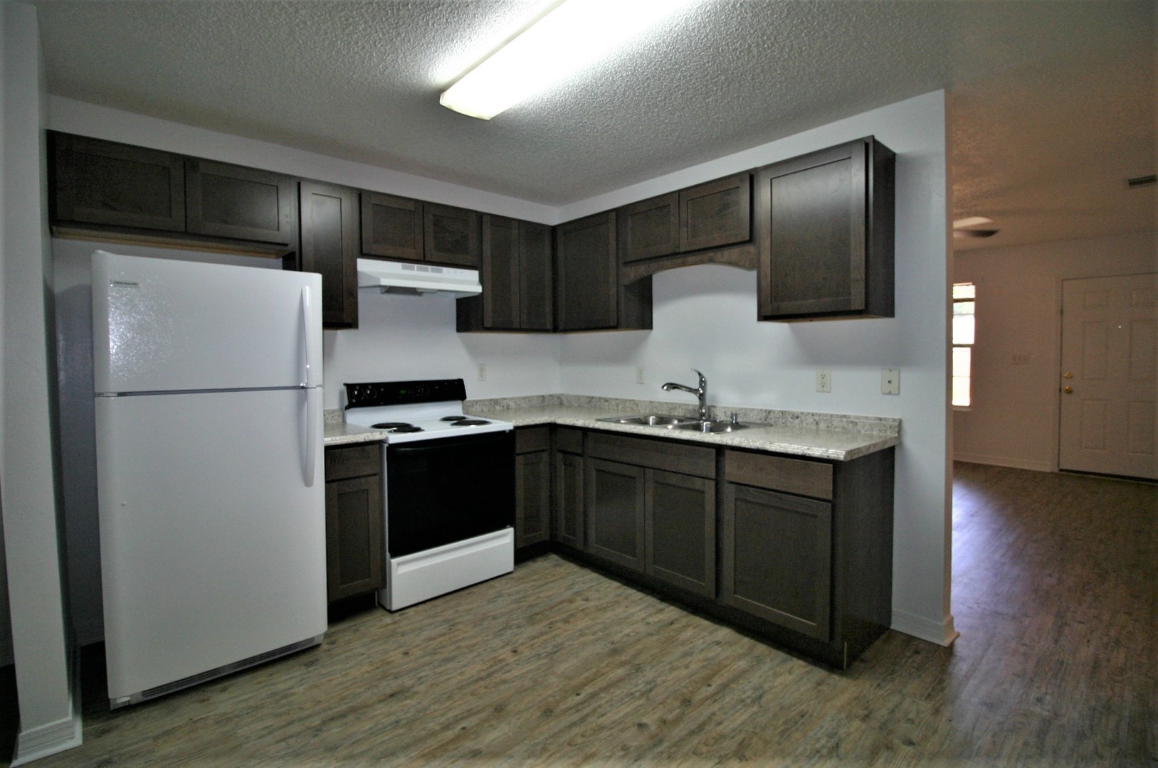 Crestview Apartment: 538 Brock Ave