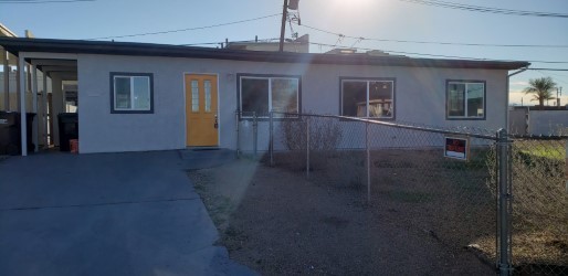 Henderson House: 18 Idaho Way