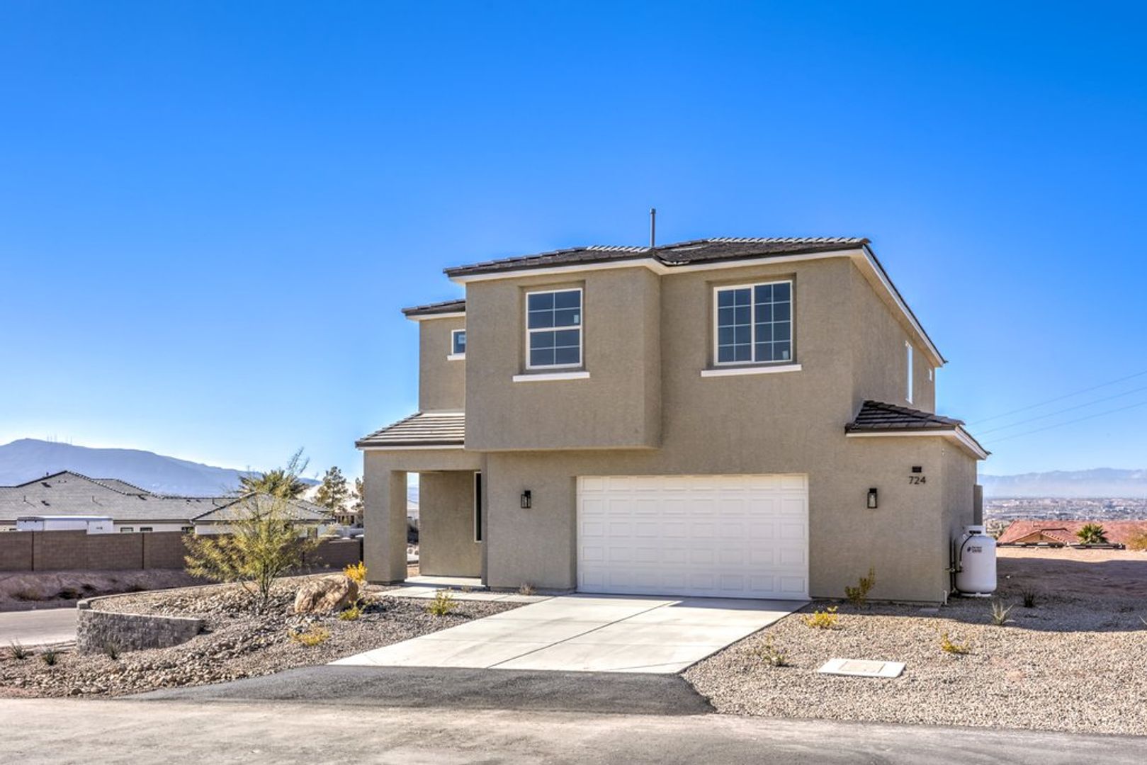 Henderson House: 724 Naples Ave