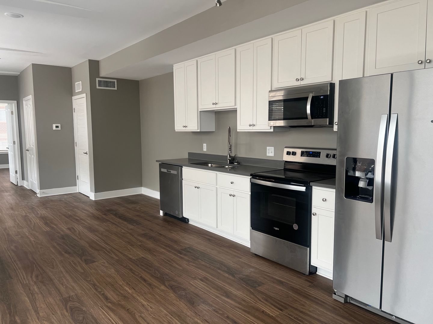 Baltimore Apartment: 300 W Fayette Street