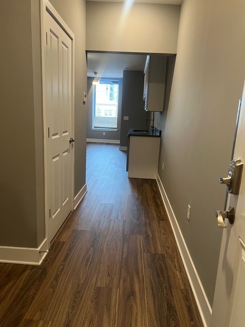 Baltimore Apartment: 300 W Fayette Street