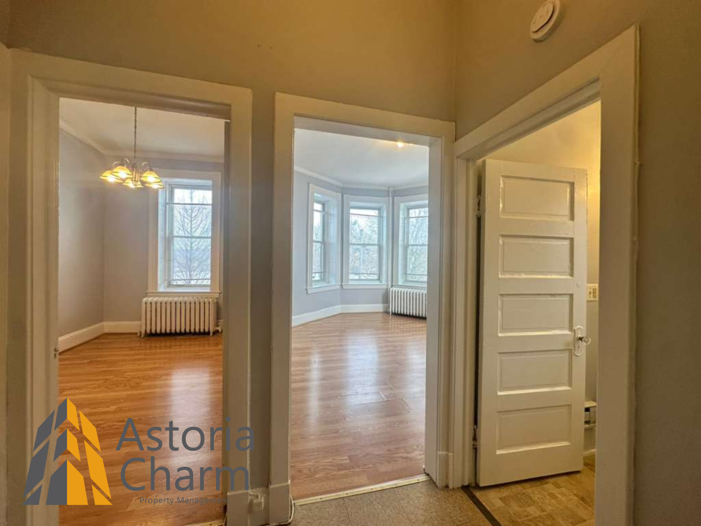 Baltimore Apartment: Auchentoroly Terrace