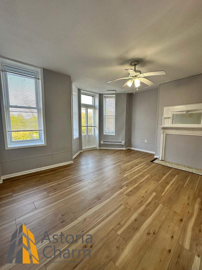 Baltimore Apartment: Auchentoroly Terrace