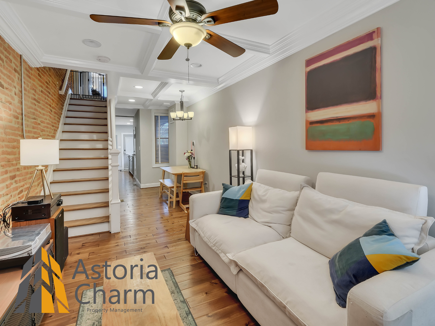 Baltimore House: 504 S Milton Ave