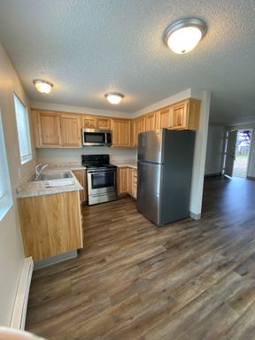 Fully Renovated apartment in Prineville~Now Accepting Pets!