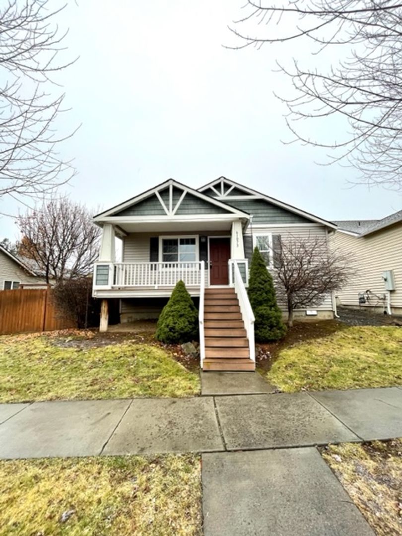 Bend House: 61073 Larkspur Loop