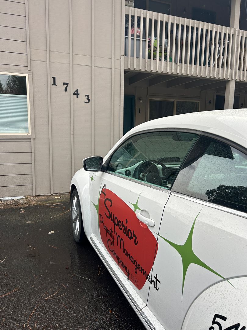 Bend Apartment: 1743 SW Forest Ridge Ave.