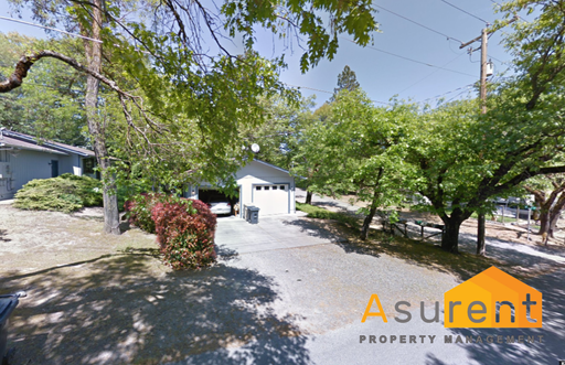 Fully Remodeled Duplex Available Soon! – photo 1