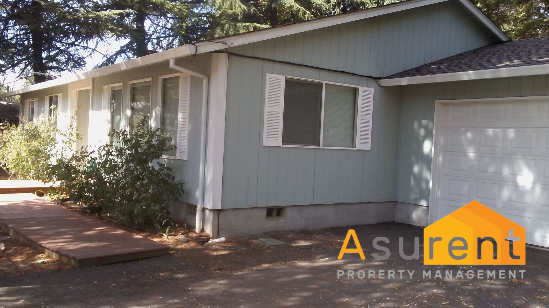 Gold Hill House: 1163 2nd Ave