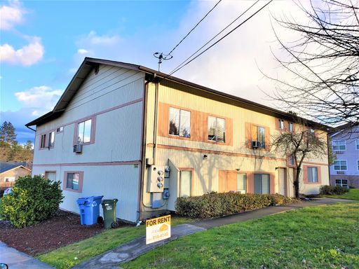 2 Bed 1 Bath Rental at 3095 Canal Ave- Unit #3, Grants Pass, OR – photo 1