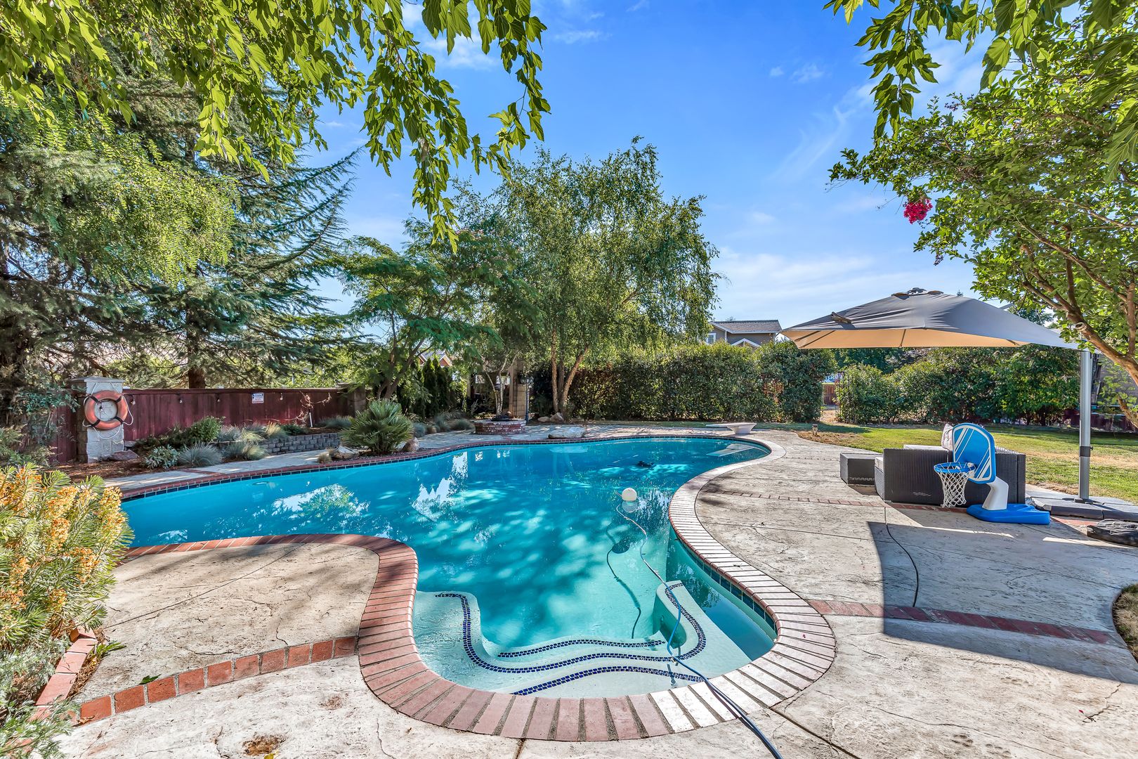 Ashland House: 400 Clay