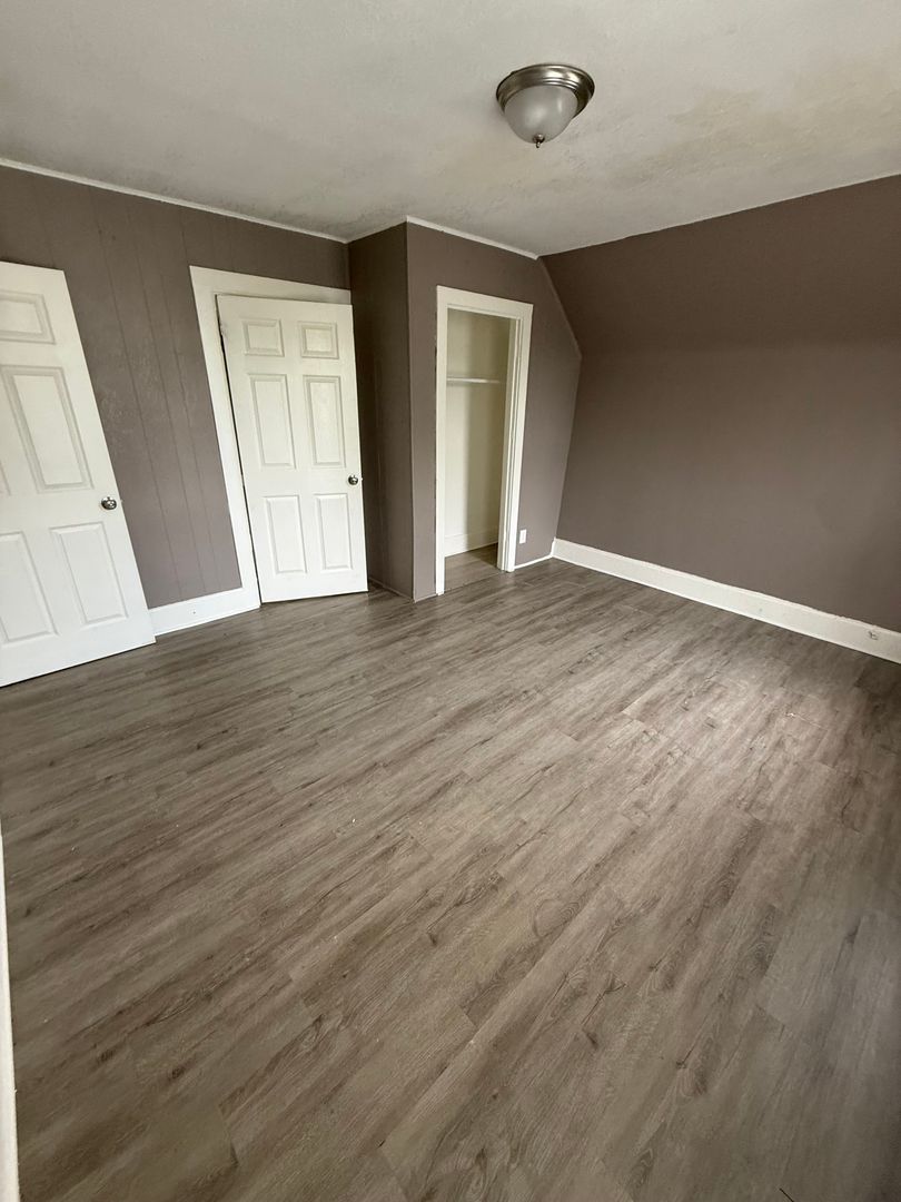 Milwaukee Apartment: 2630 N 24th Pl