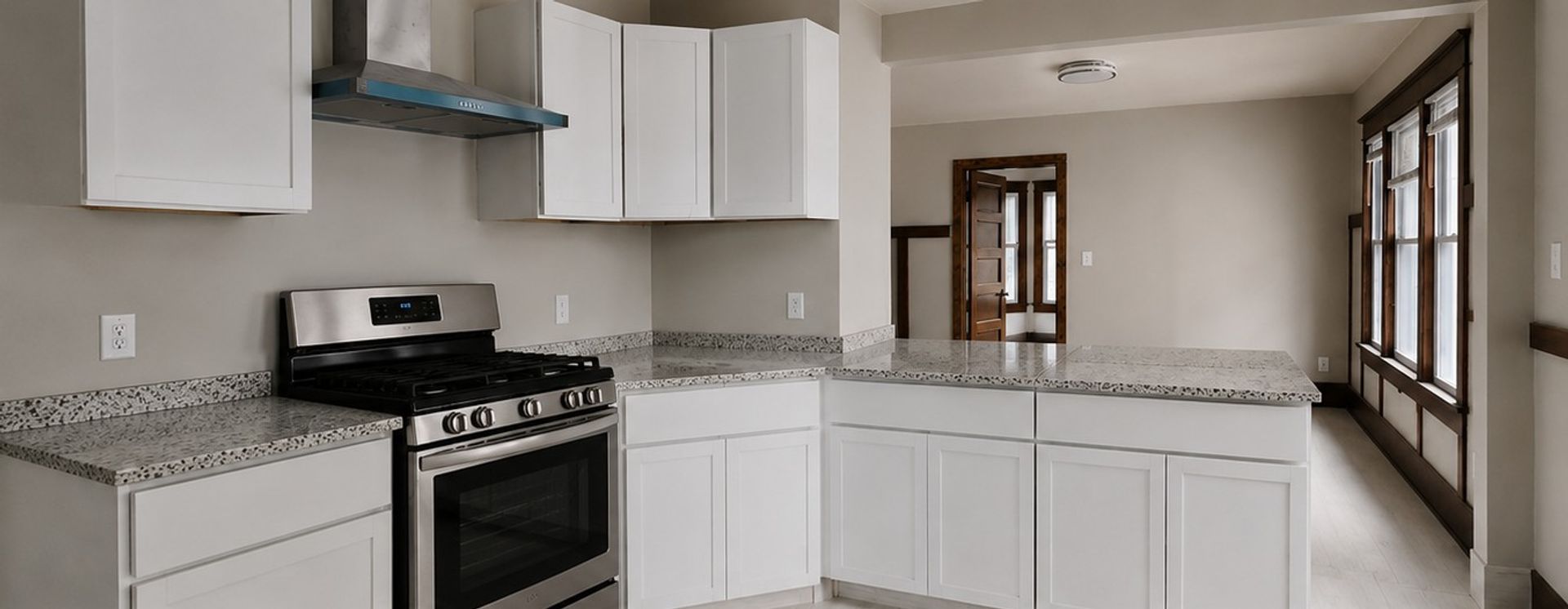 Milwaukee Apartment: 3365-3367 N Oakland Ave