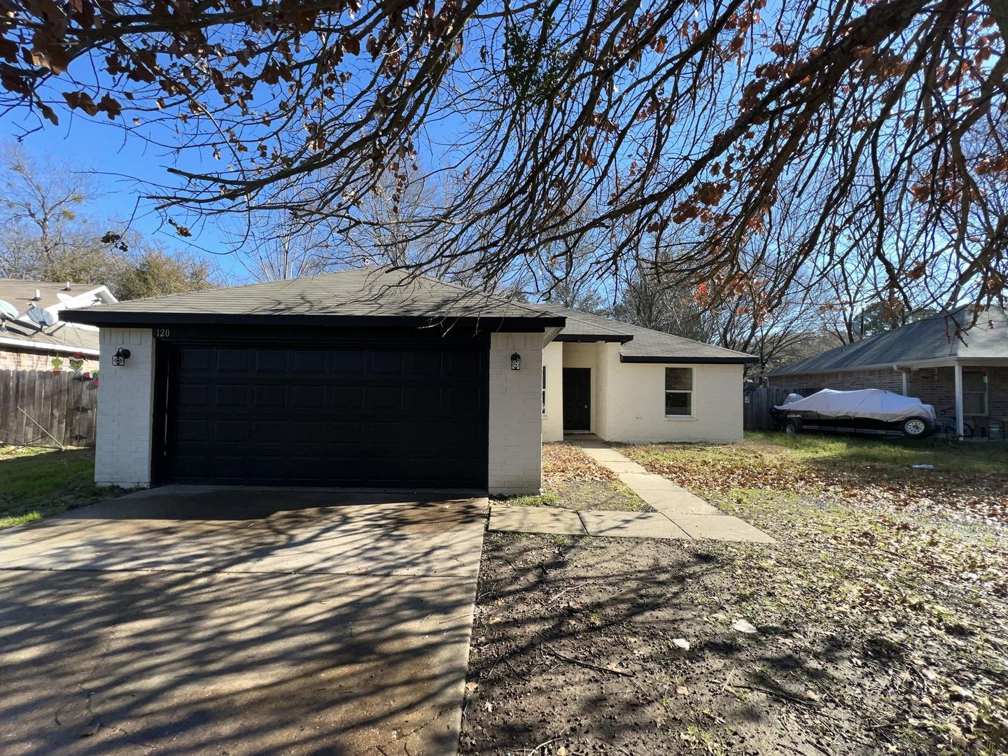 Trinidad House: 120 Plumthicket Ln