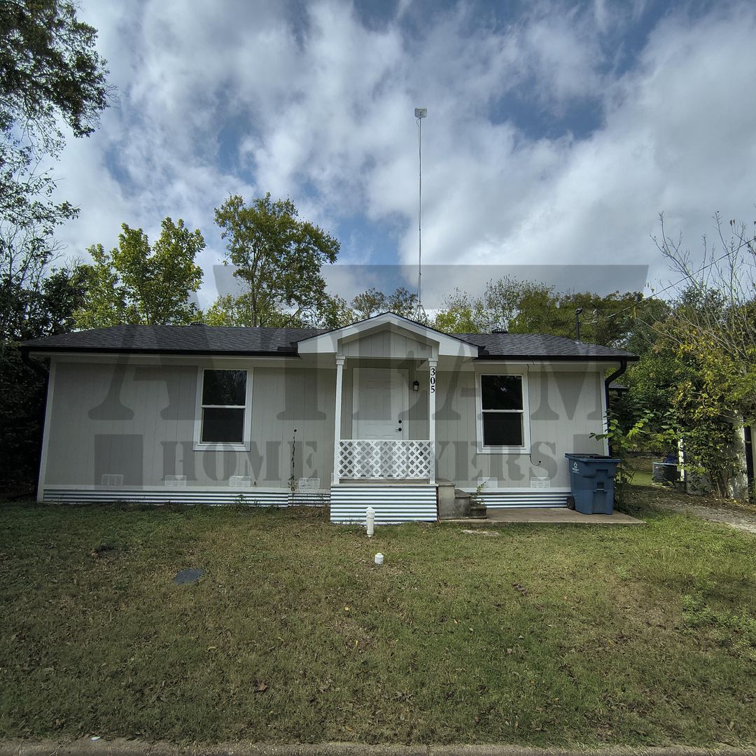 Kaufman House: 305 N. Wilson St.