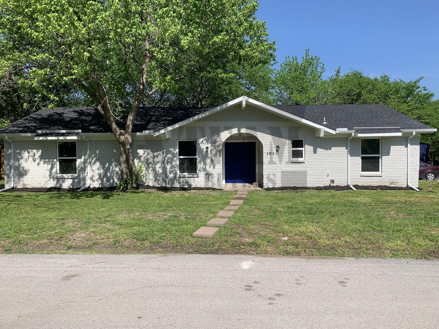 Kemp House: 105 Still St