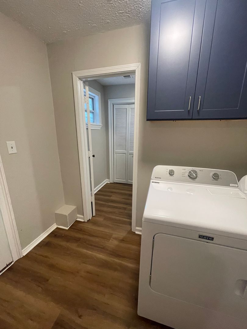 Laundry room at 1632 Old West Broad St. (2 of 2)