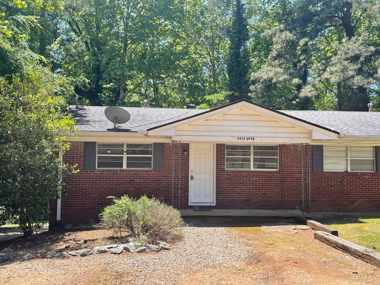 Athens House: 2412-B Airport Dr.