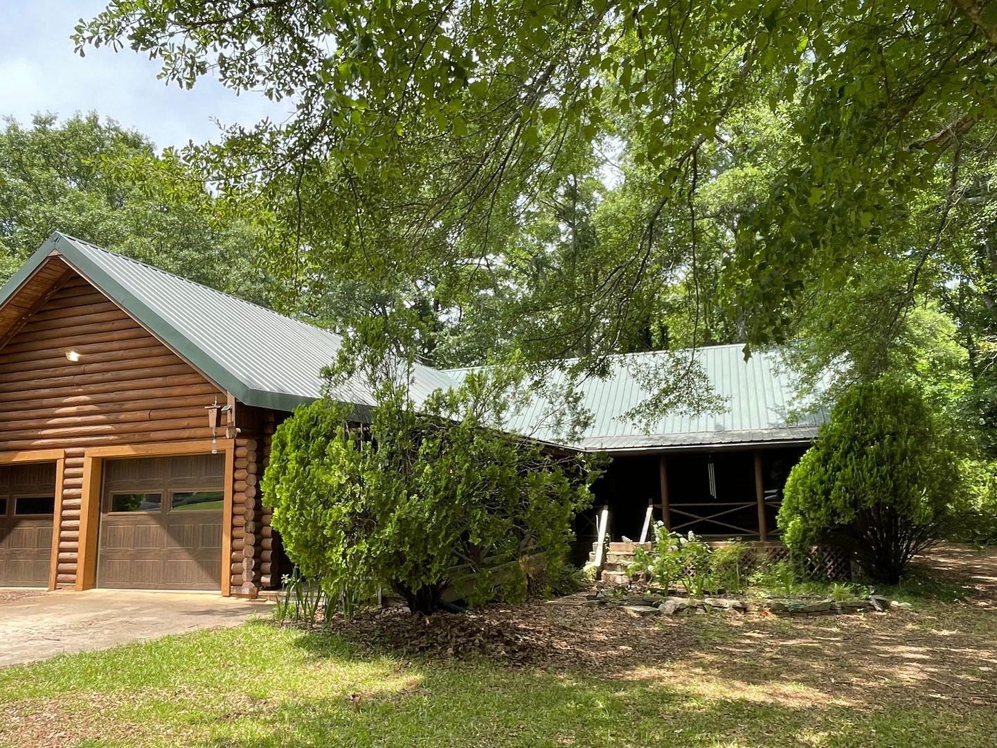 Watkinsville House: 1840 Robinhood Rd