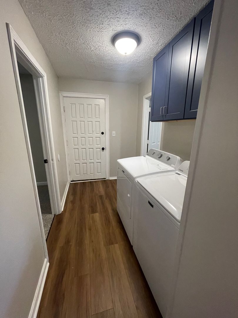 Laundry room at 1632 Old West Broad St. (1 of 2)