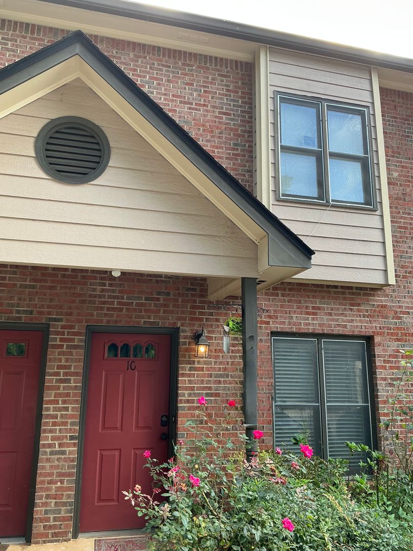 ATHENS Condo: 385 OLD EPPS BRIDGE RD