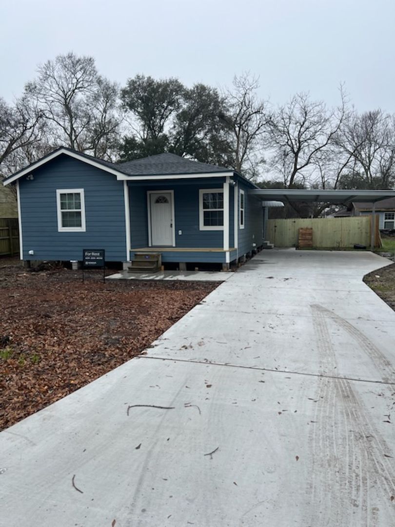 Nederland House: 319 N. 23rd Street