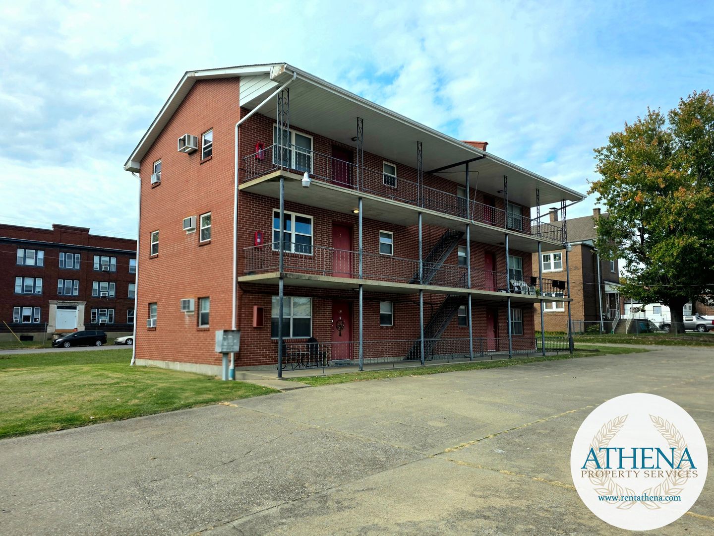 Cape Girardeau Apartment: 724 Themis St