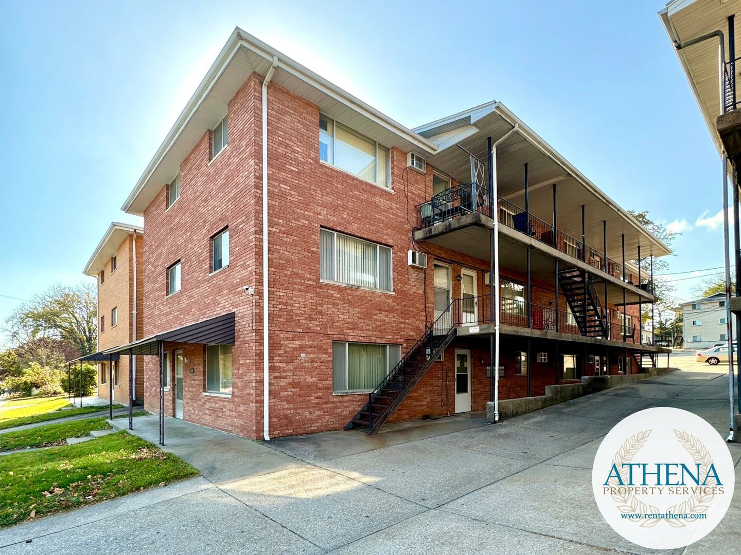 Cape Girardeau Apartment: 319 N Frederick St