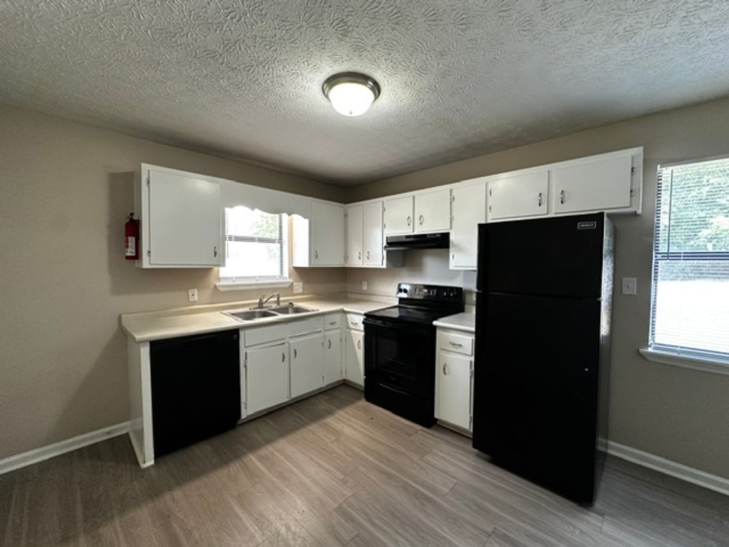 Athens Apartment: 200 Michele Dr